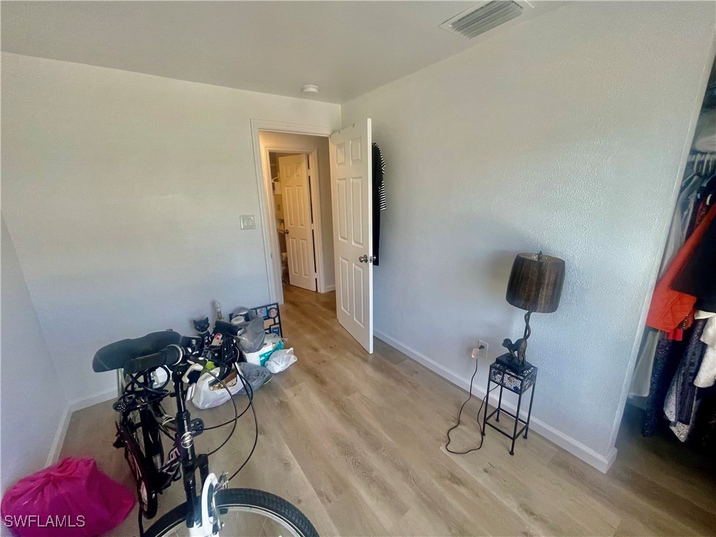 1339 5th, Naples, FL 34102