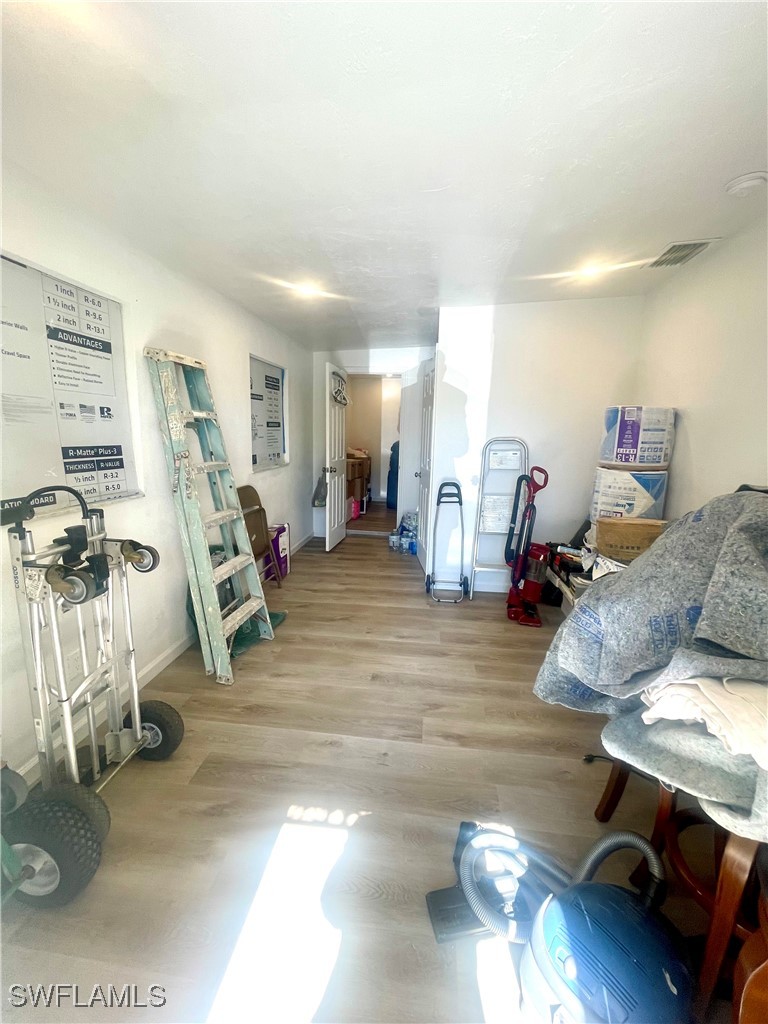 1339 5th, Naples, FL 34102