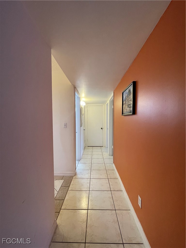 2366 Mall Unit 304, Fort Myers, FL 33901