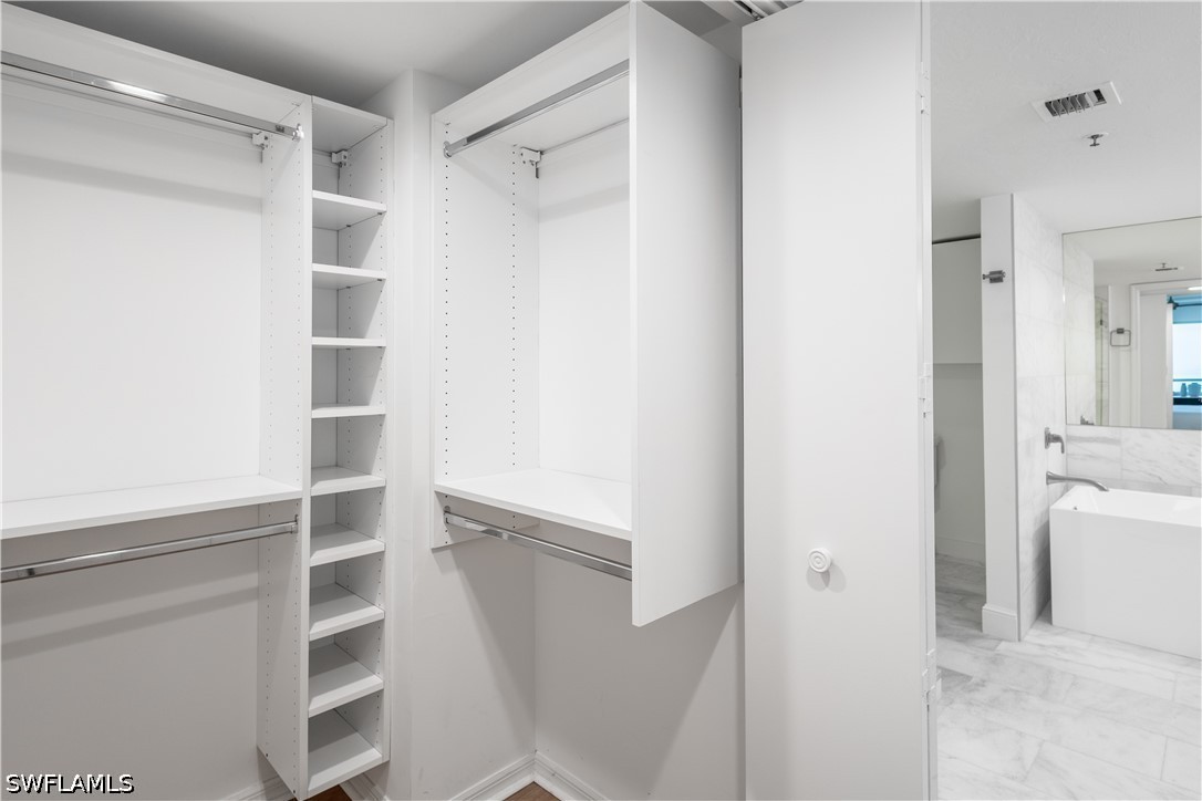 6825 Grenadier Unit 1002, Naples, FL 34108