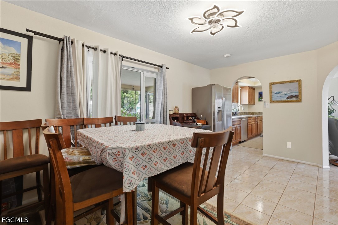 DiningArea