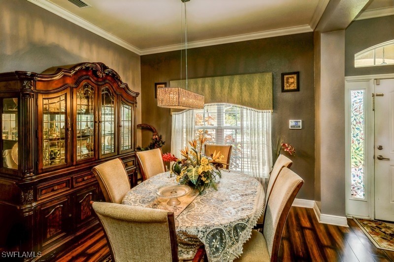 DiningArea