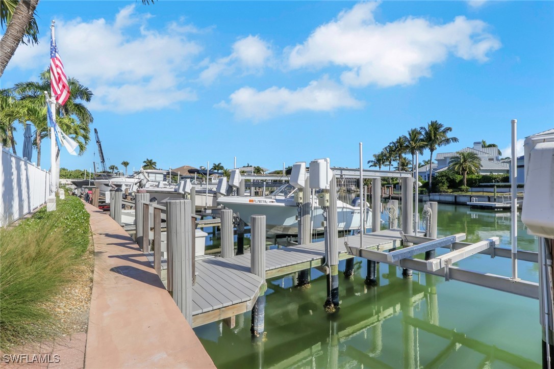 Dock