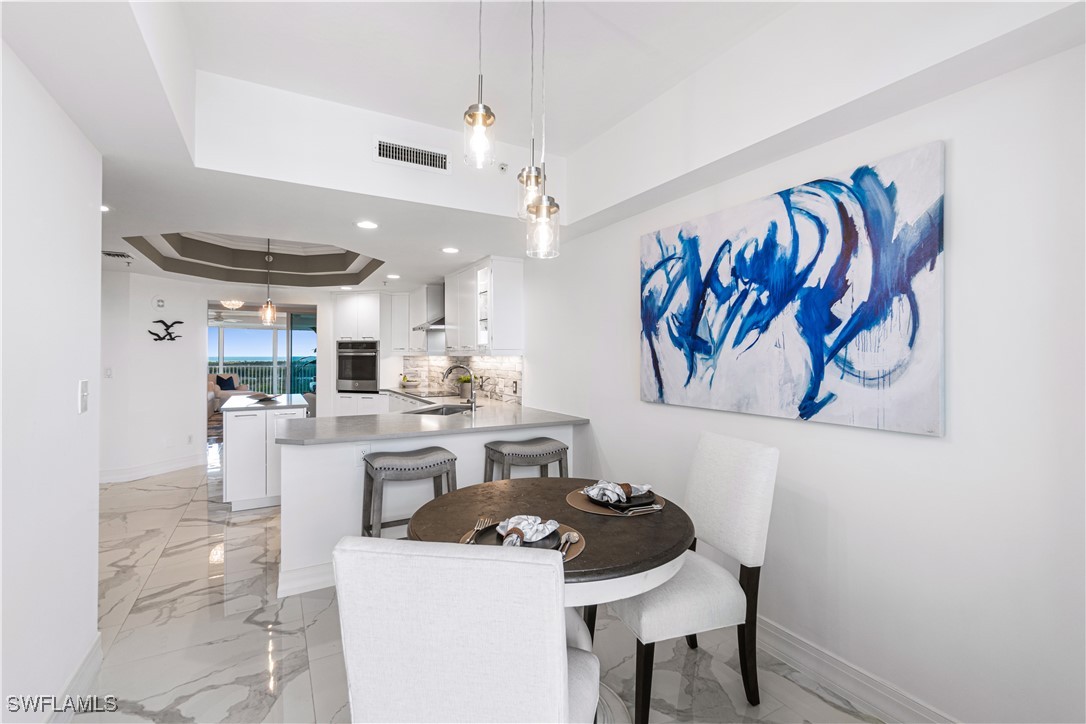 DiningArea