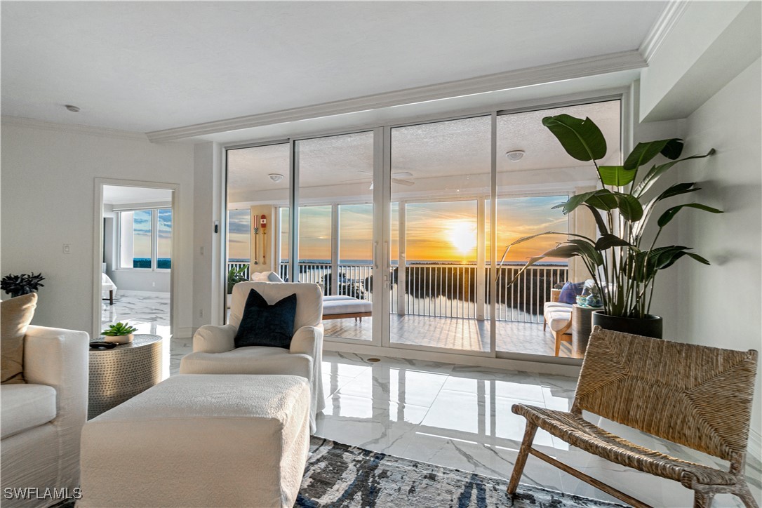 435 Dockside Unit B702, Naples, FL 34110