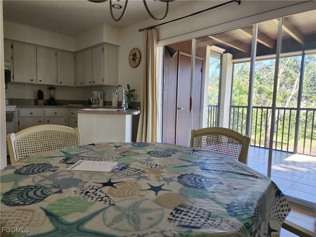 DiningArea