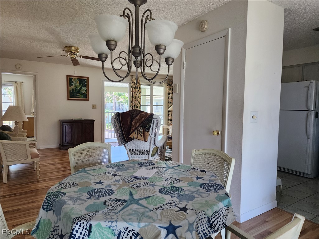 DiningArea