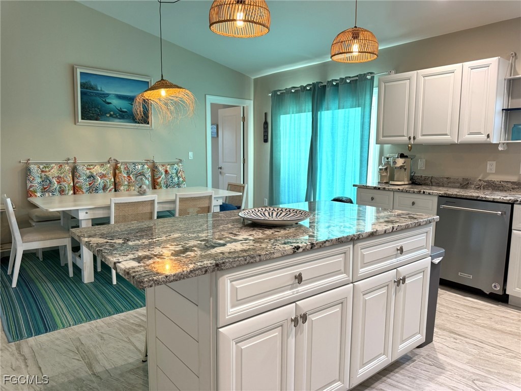 DiningRoom