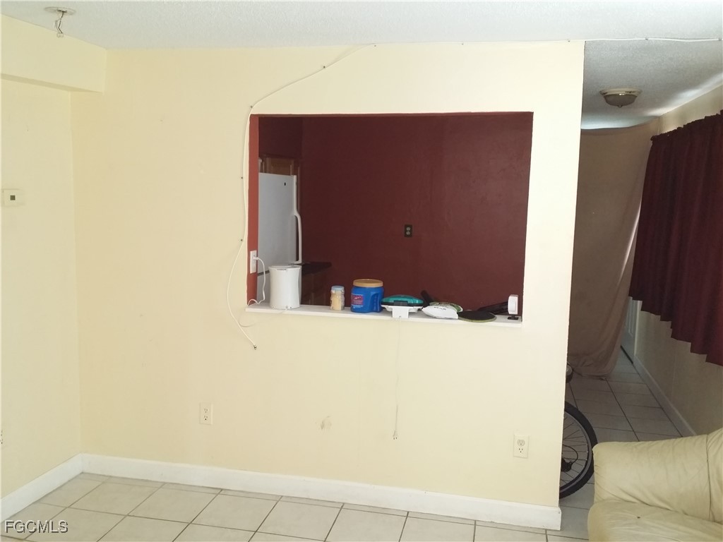 950 Lakeview, North Fort Myers, FL 33903