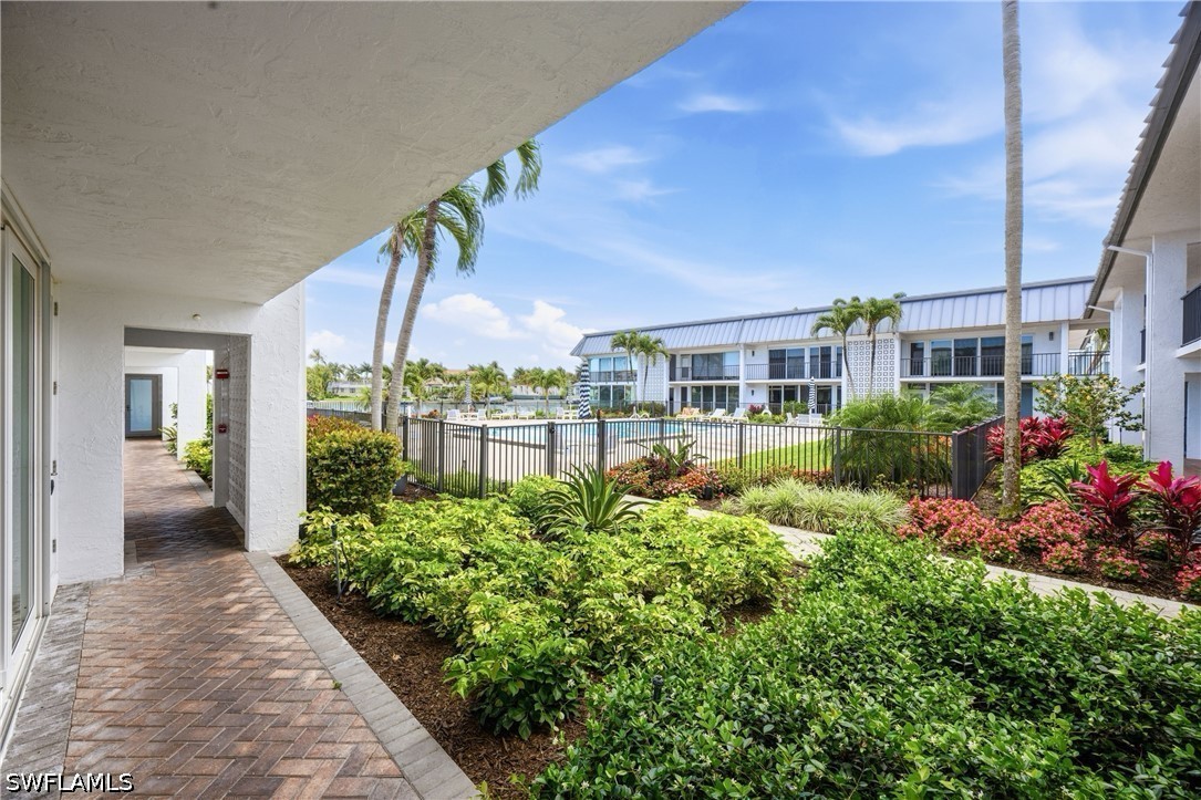 333 Harbour Unit 109, Naples, FL 34103