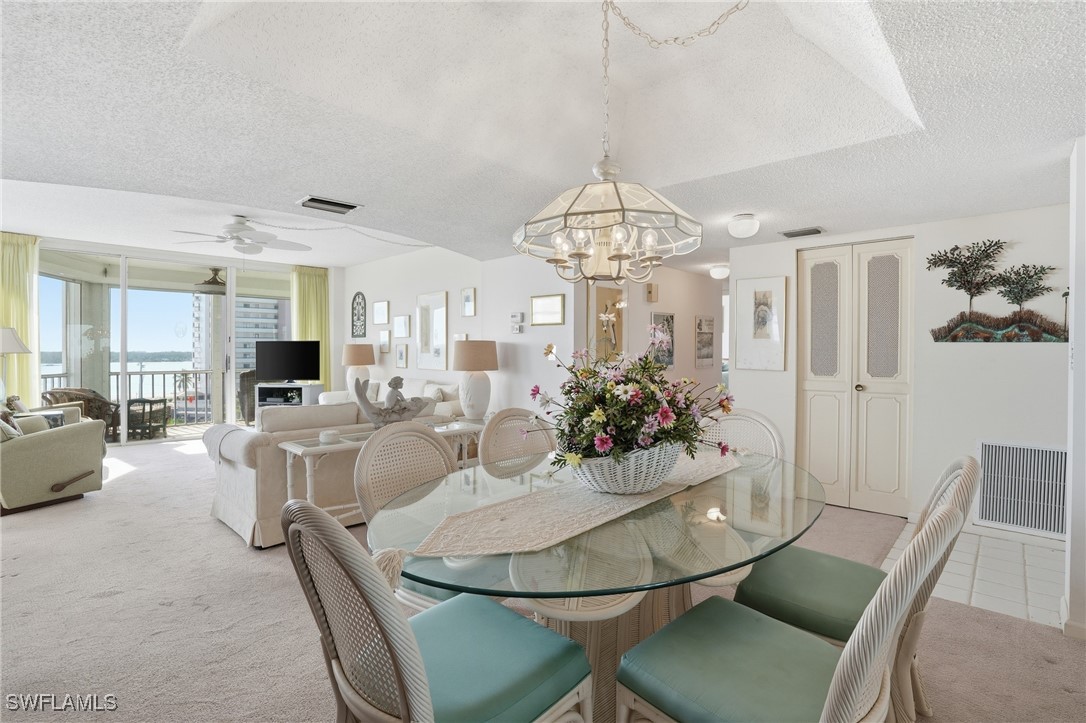 DiningArea