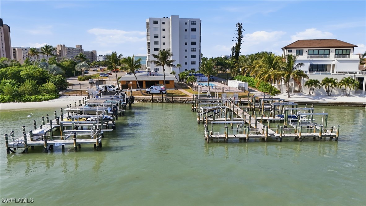 Dock