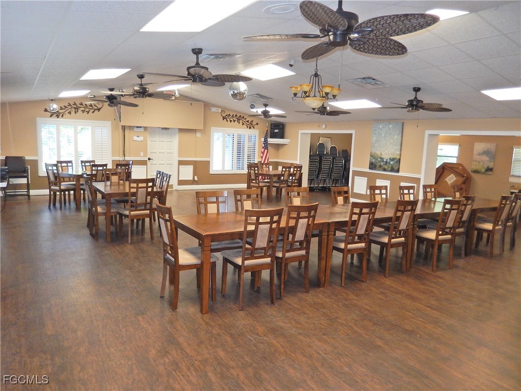 DiningArea