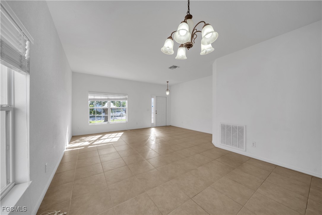 8125 Silver Birch, Lehigh Acres, FL 33971