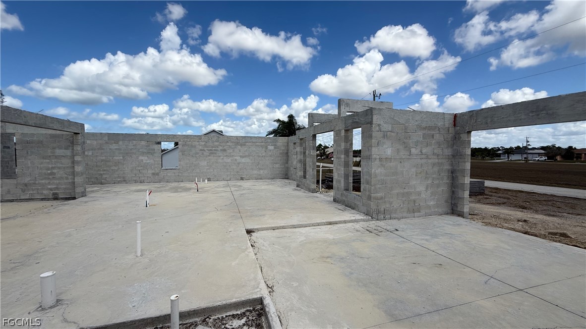 2310 35th, Cape Coral, FL 33993