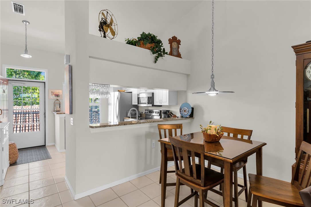 DiningArea
