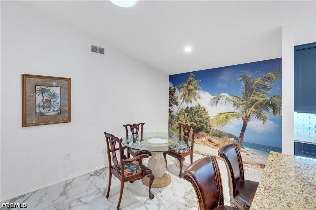 DiningArea