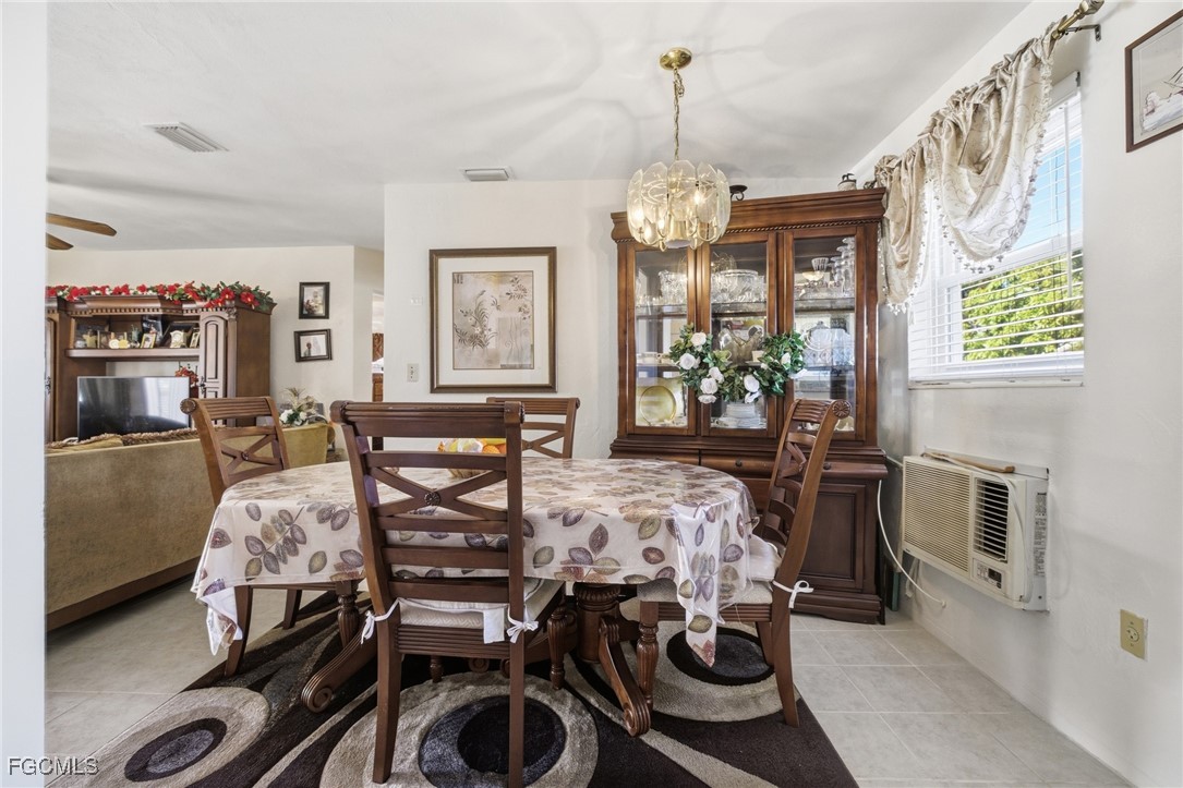 DiningArea