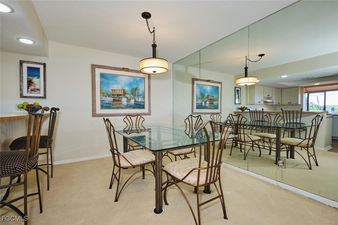 DiningArea