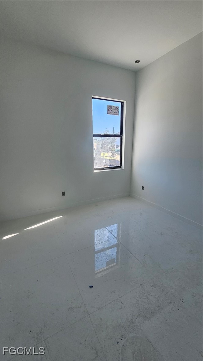 2252 15th, Cape Coral, FL 33993