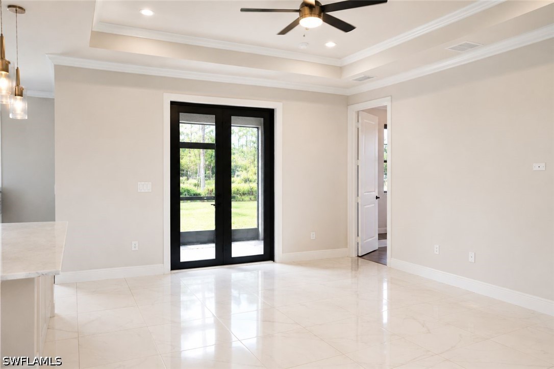 2992 41st, Naples, FL 34120