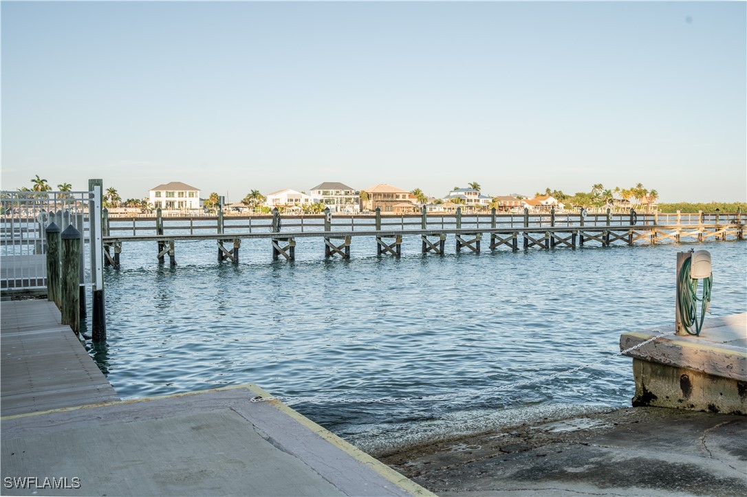 Dock