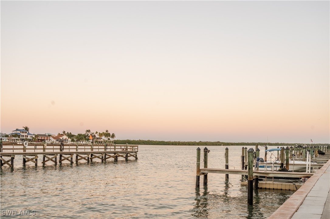 Dock