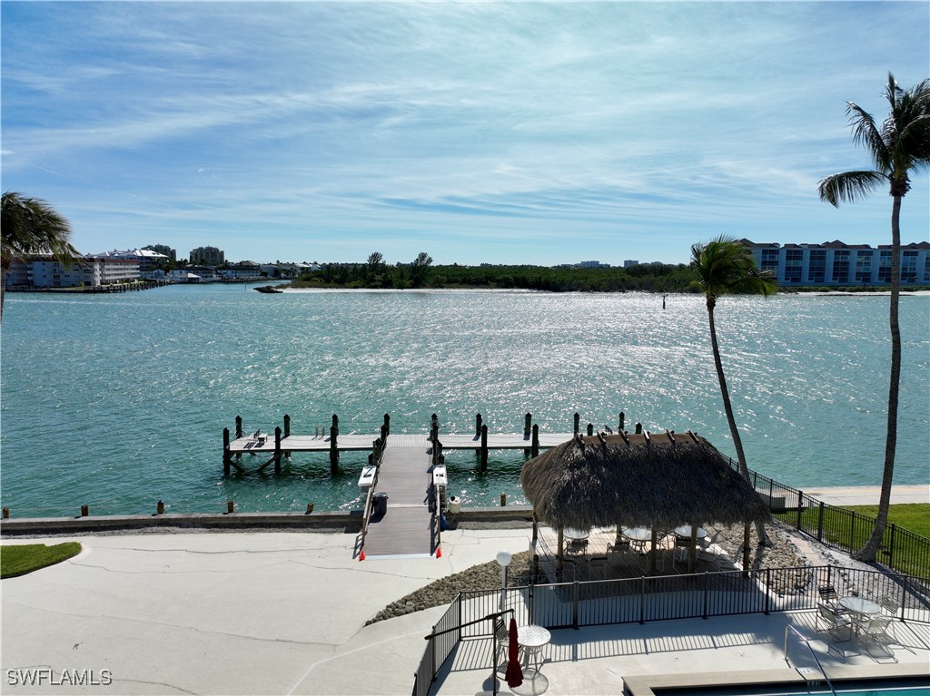 Dock