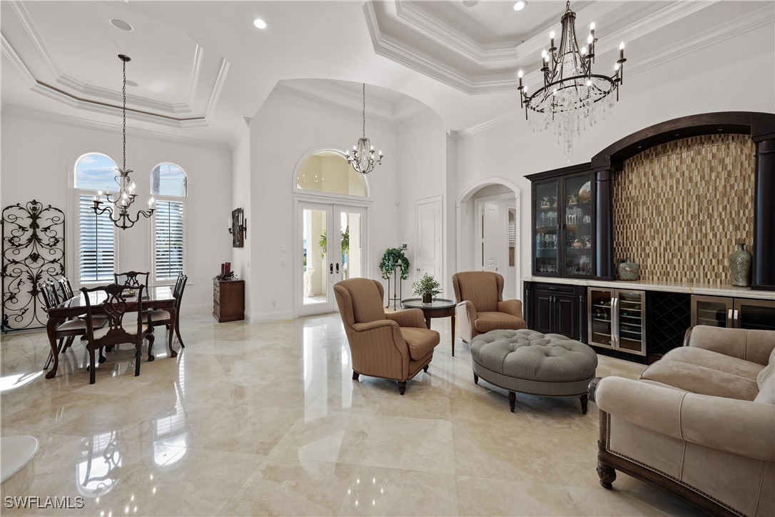 447 Egret, Naples, FL 34108