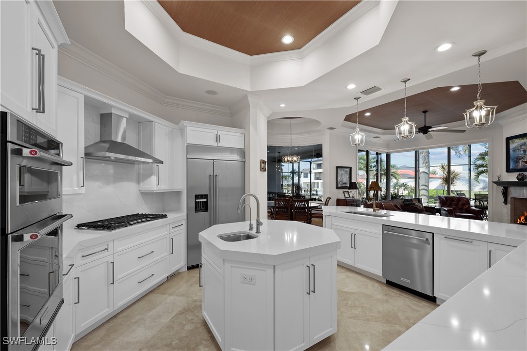 447 Egret, Naples, FL 34108