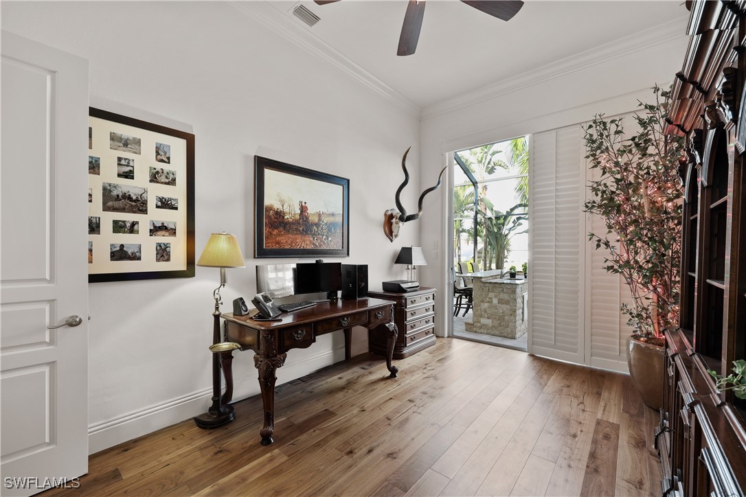 447 Egret, Naples, FL 34108