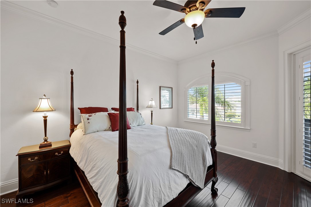 447 Egret, Naples, FL 34108