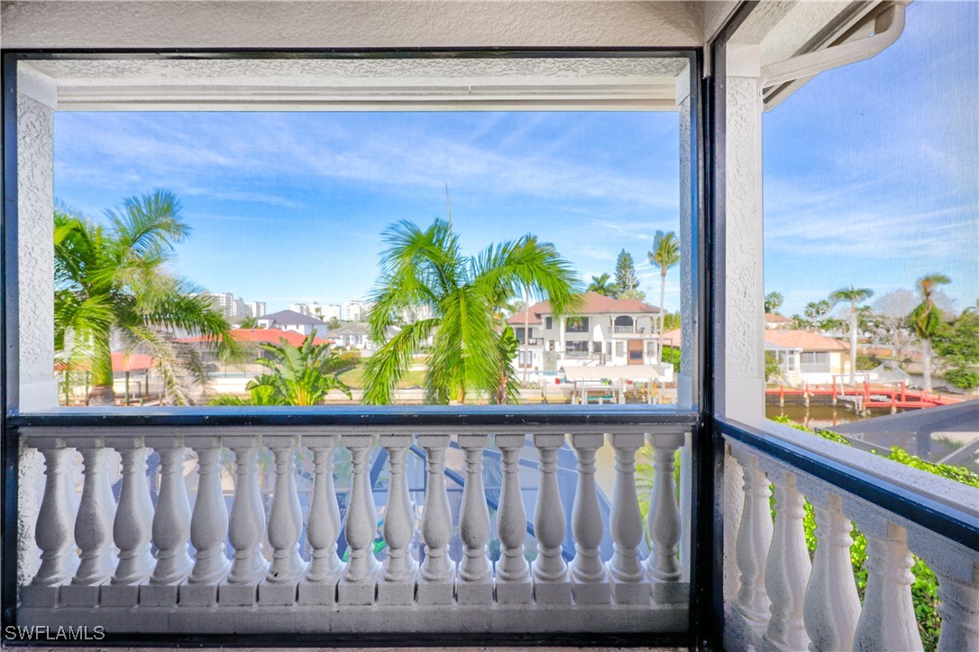 447 Egret, Naples, FL 34108