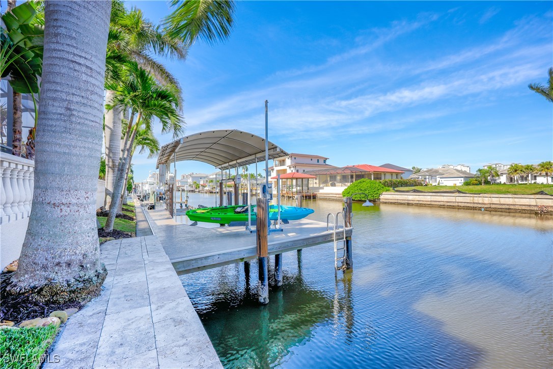 447 Egret, Naples, FL 34108