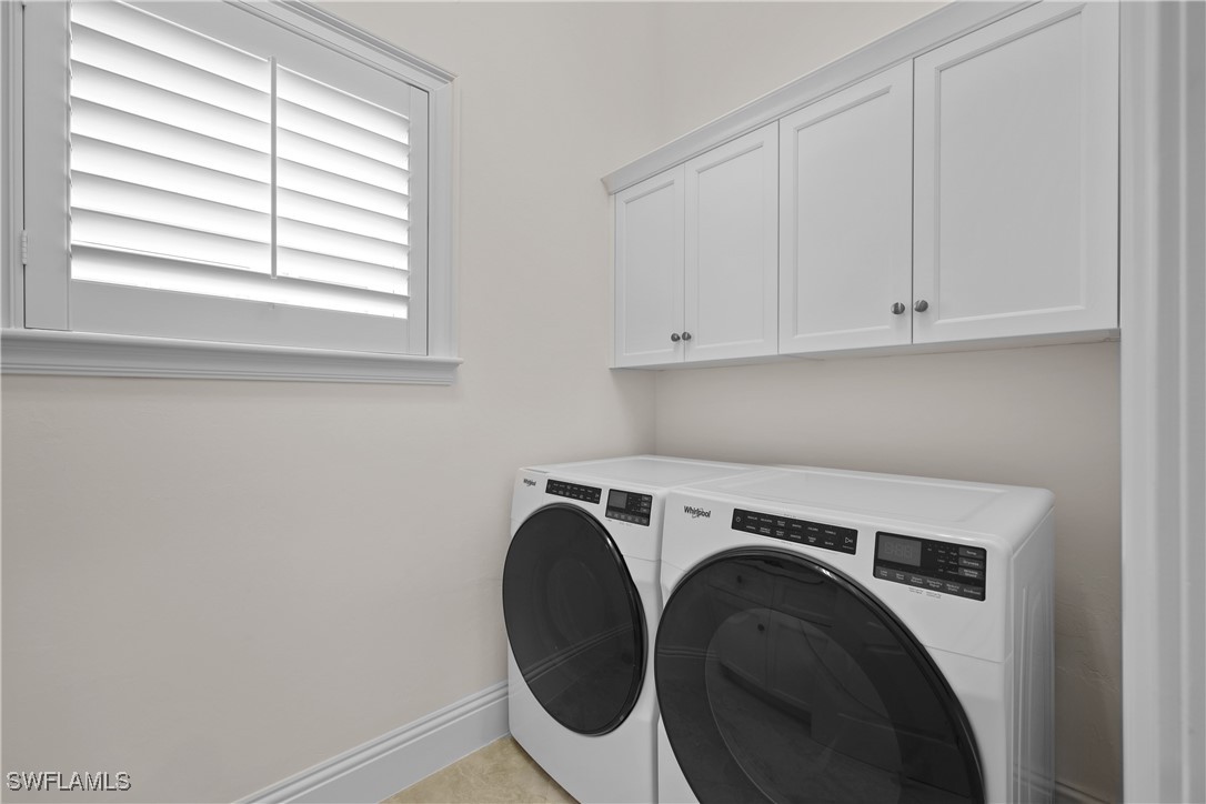 447 Egret, Naples, FL 34108