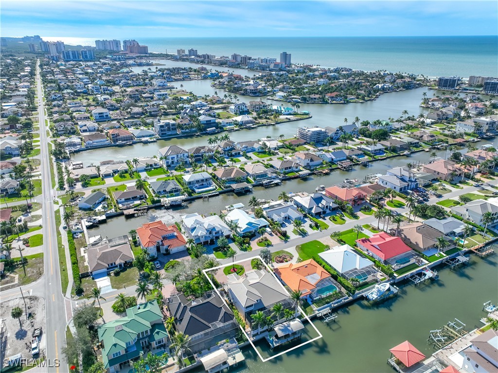 447 Egret, Naples, FL 34108
