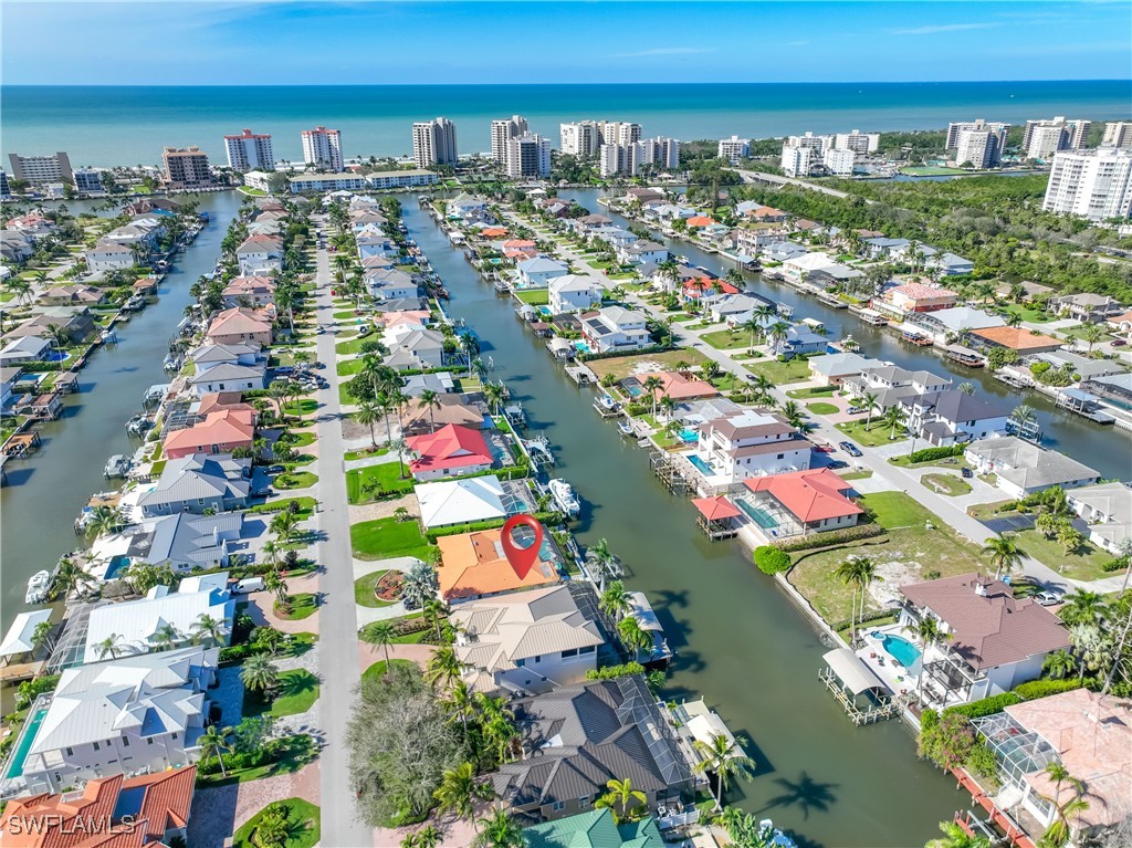 447 Egret, Naples, FL 34108