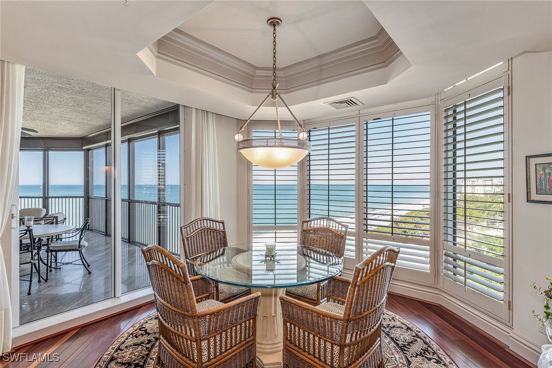 DiningArea