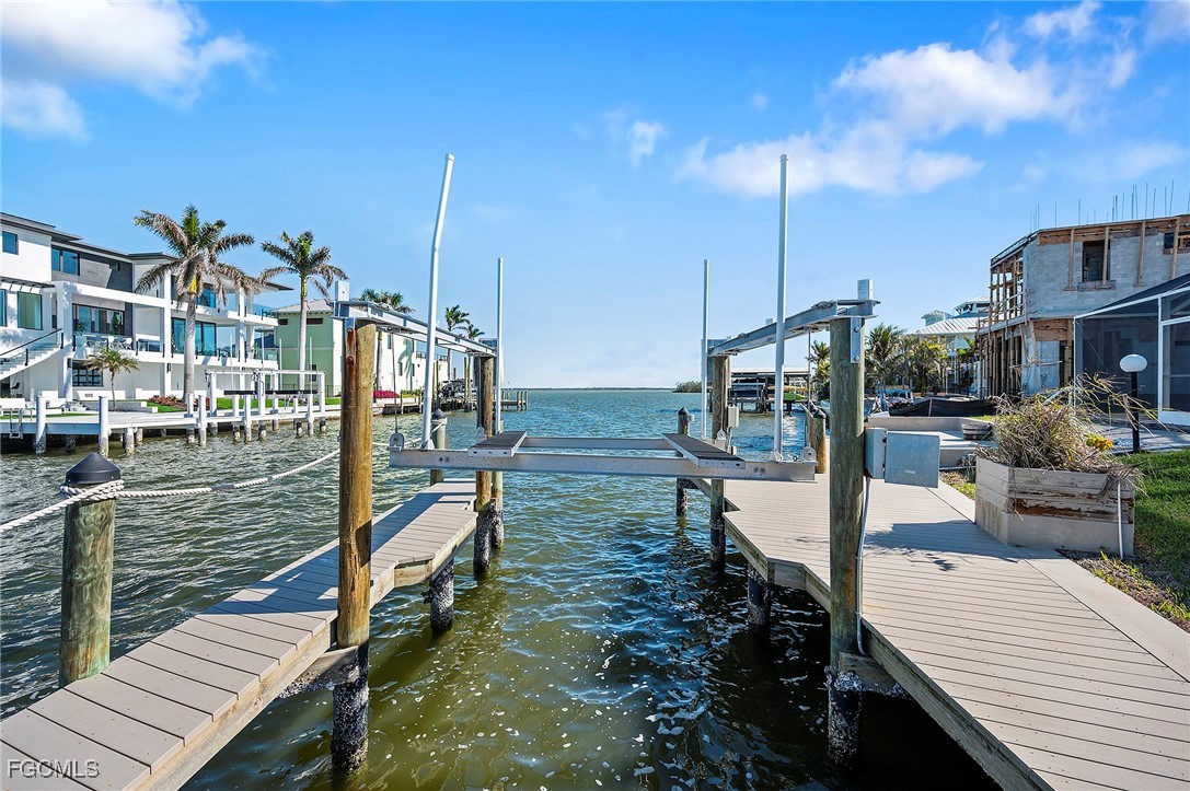 Dock
