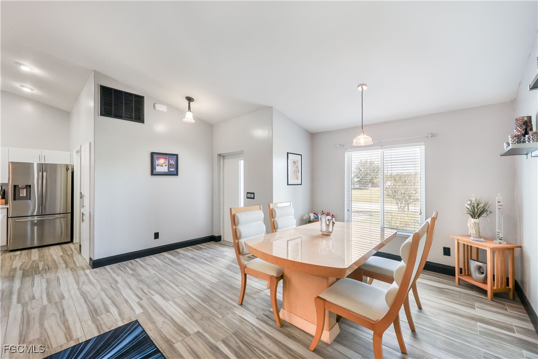 DiningArea