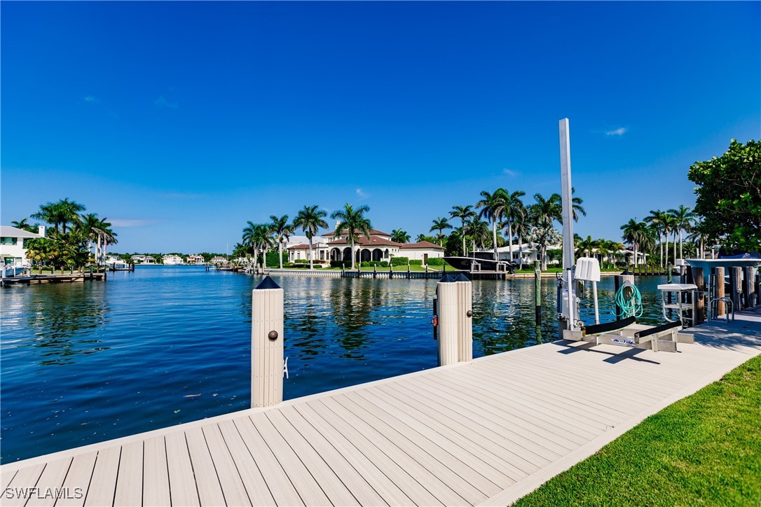 Dock