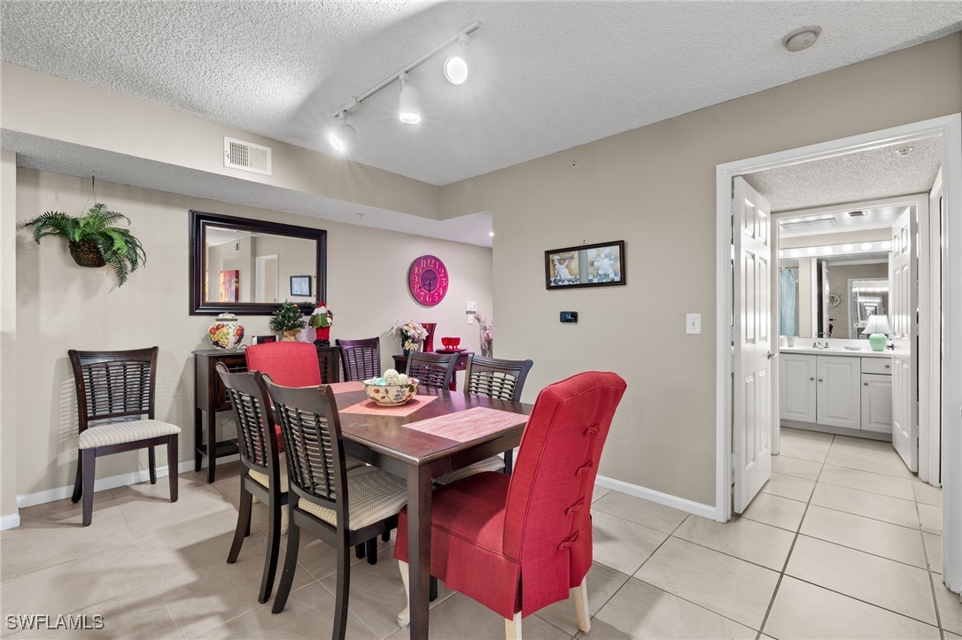 DiningArea