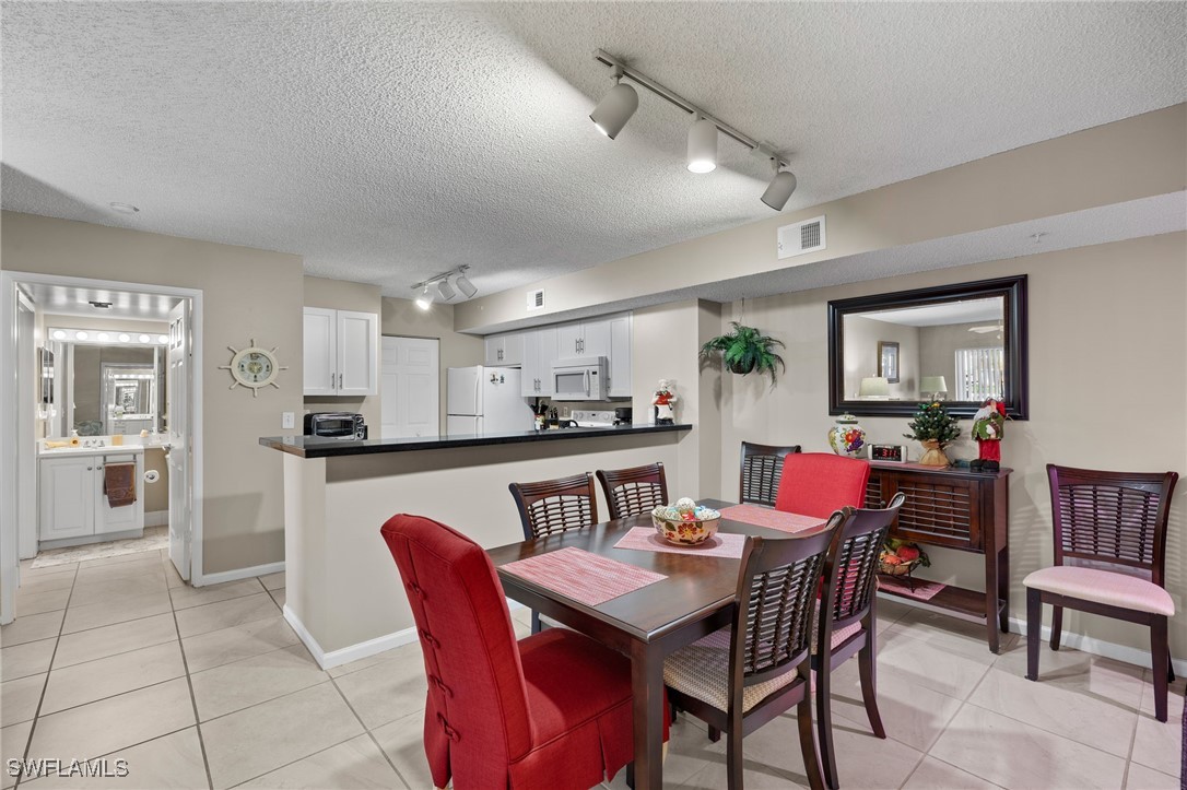 DiningArea