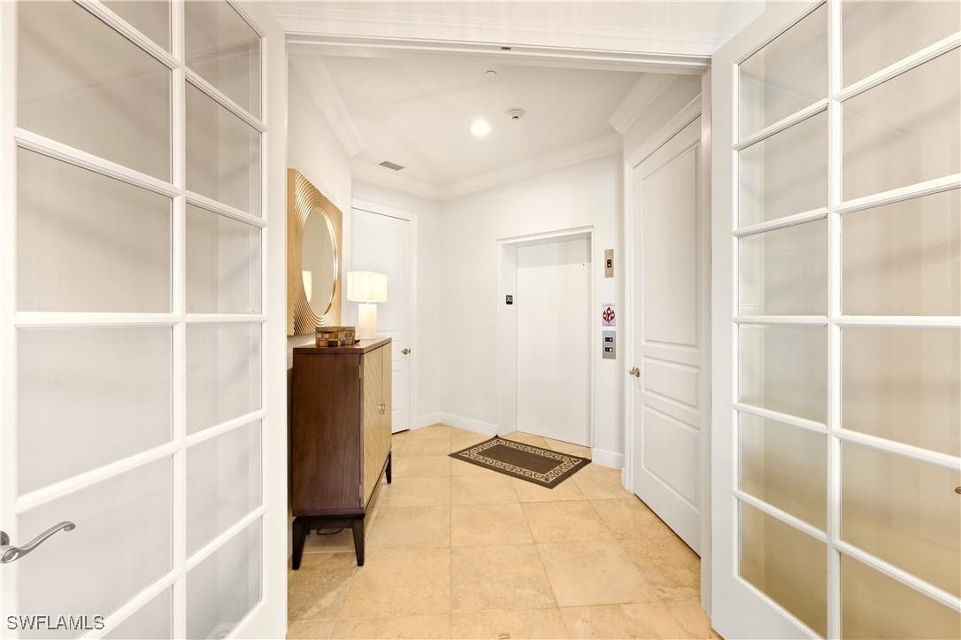 2555 Marquesa Royale Unit Ph 302, Naples, FL 34109