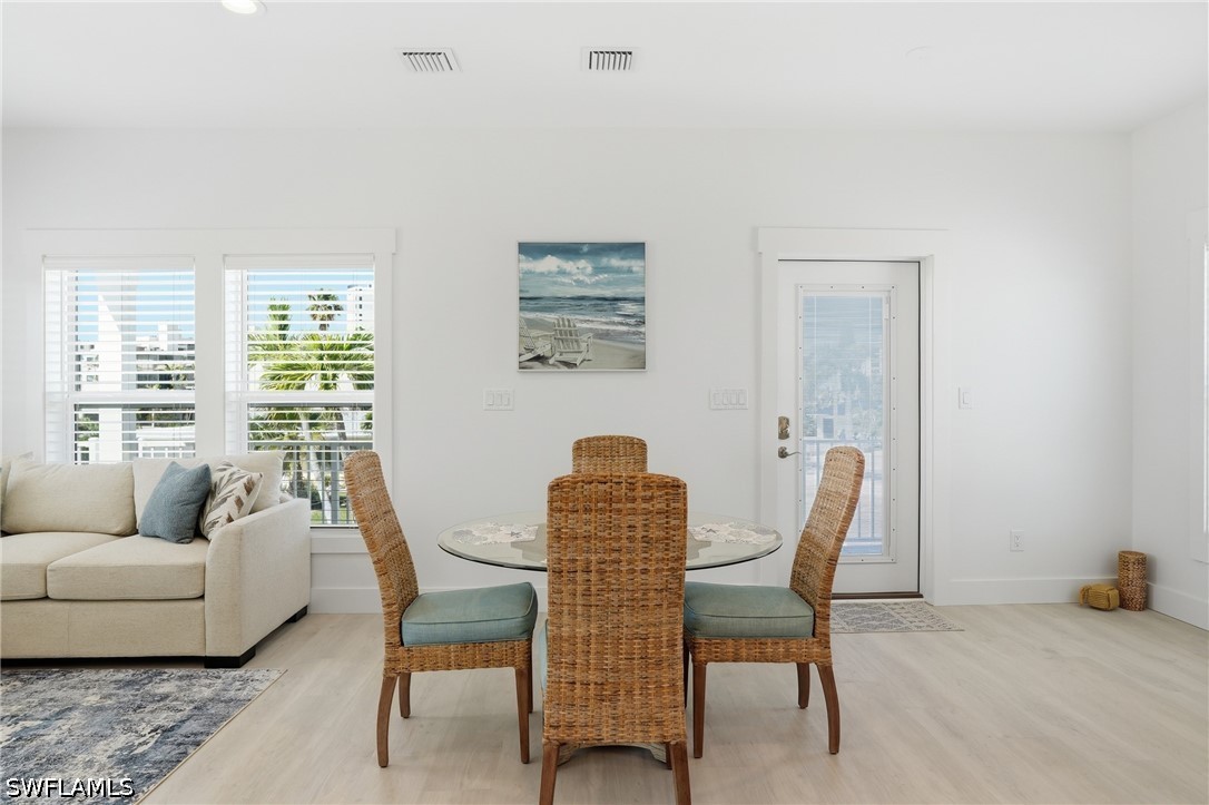 DiningArea