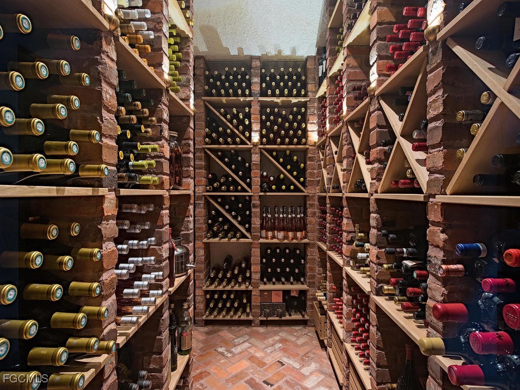 WineCellar