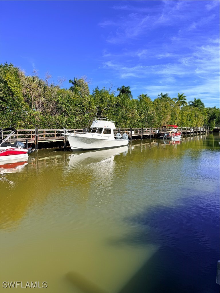 Dock