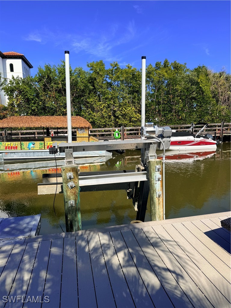 Dock