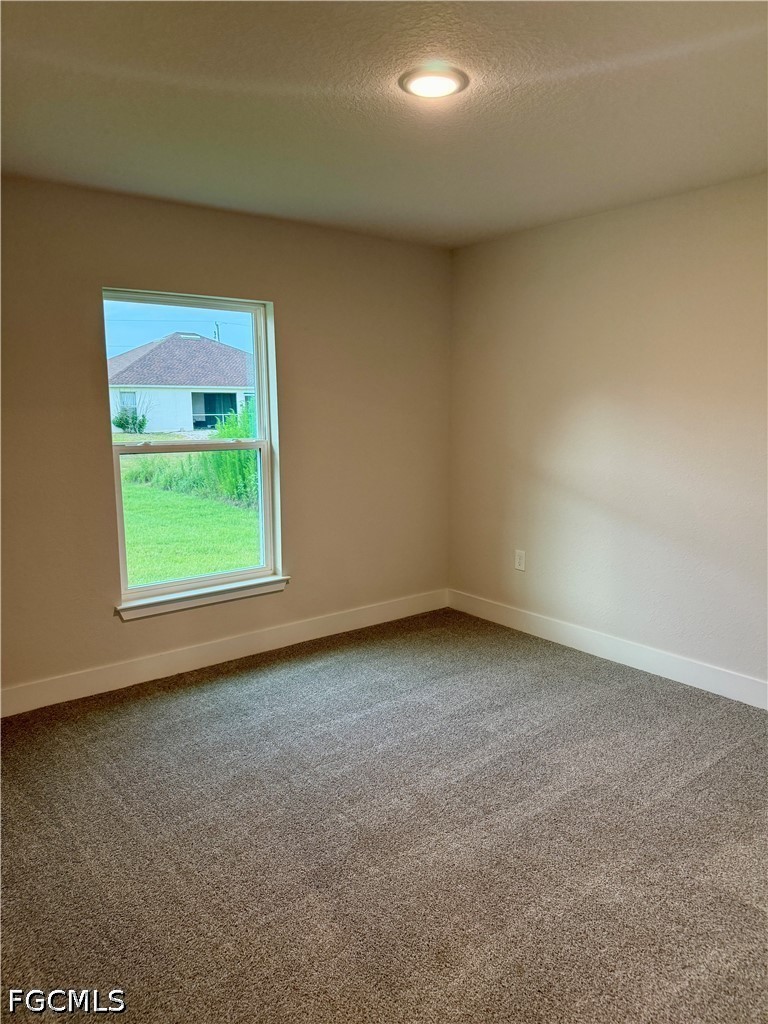 2812 43rd, Lehigh Acres, FL 33971