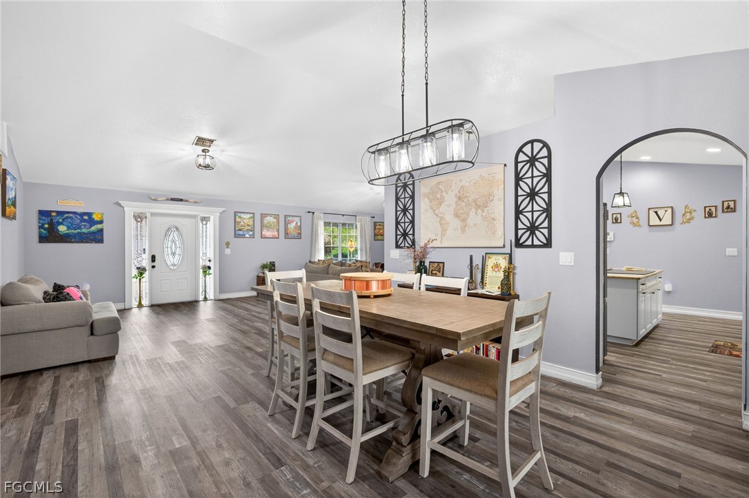 DiningArea